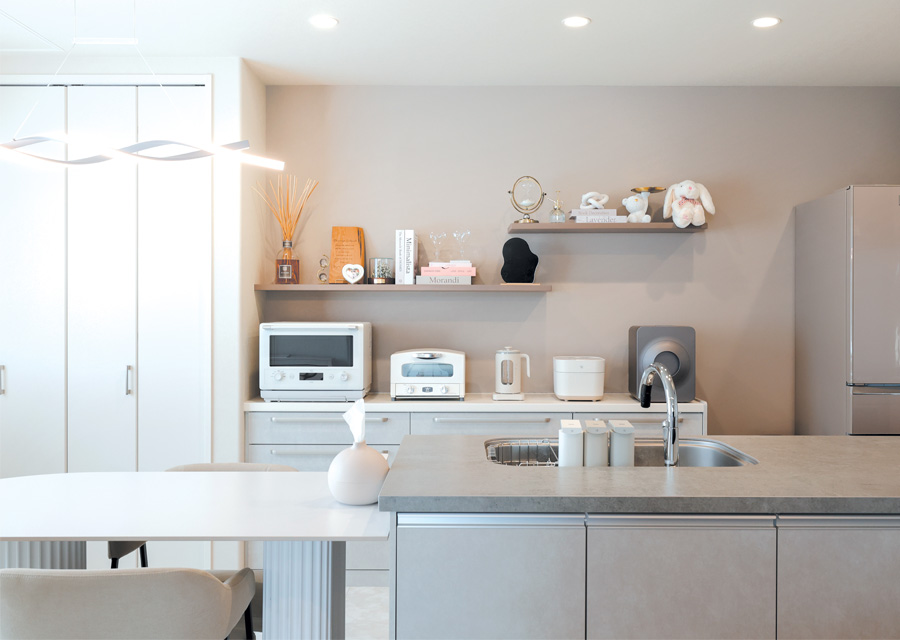 淡いカラーリングが魅力。韓国インテリアの家