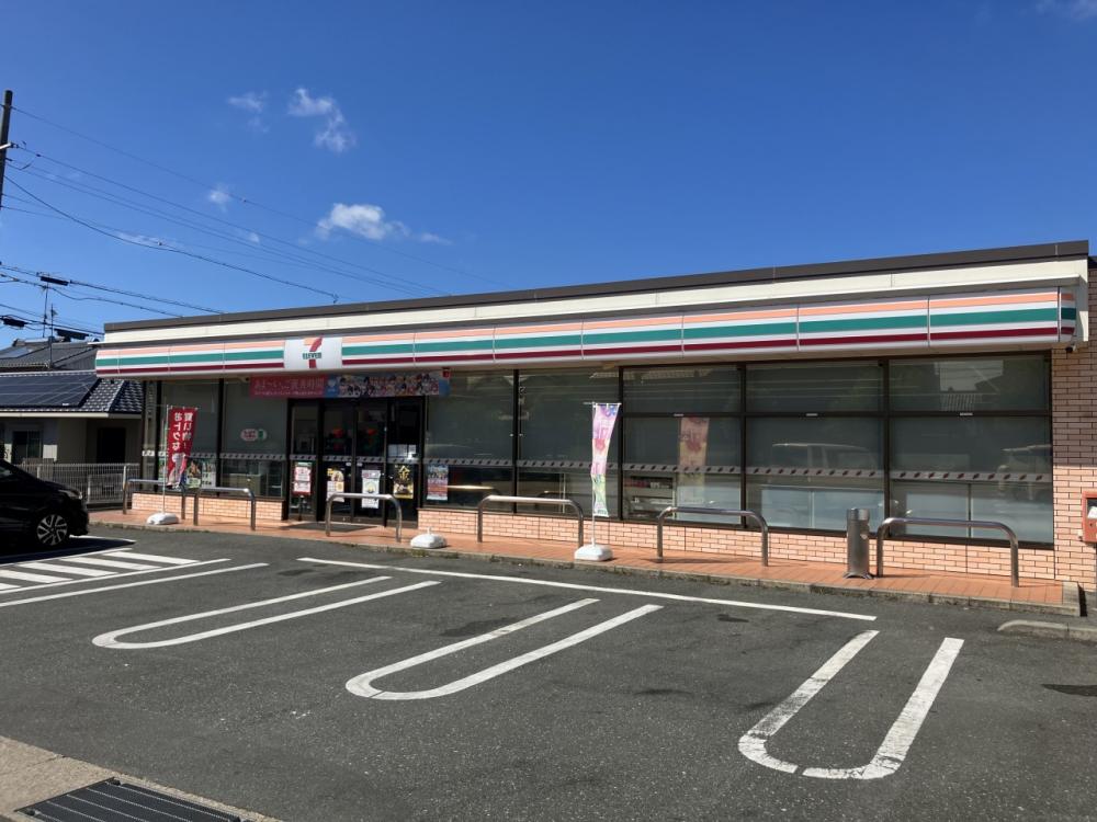 セブンイレブン湖西駅南1丁目店 徒歩 5分(330m)