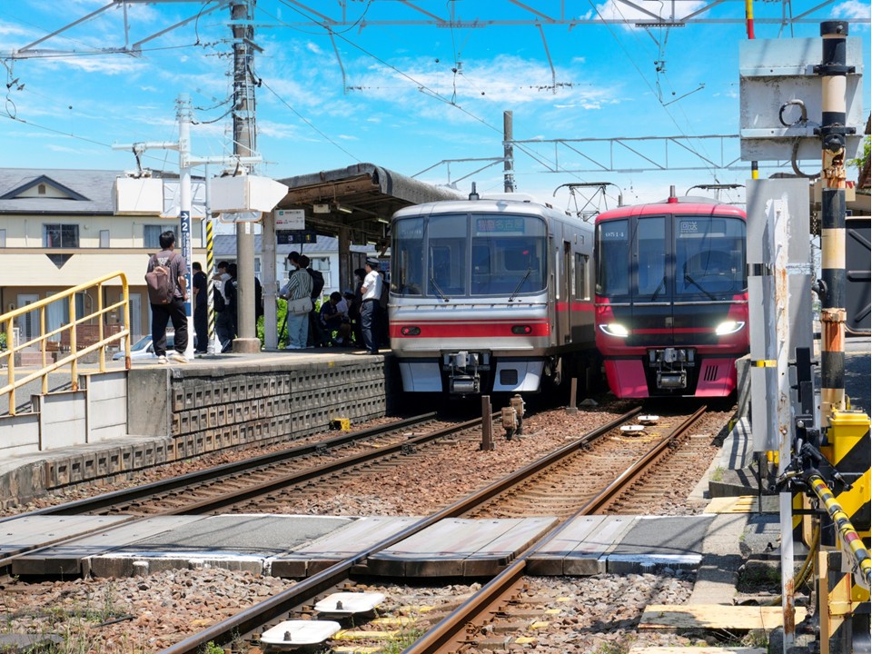 名鉄河和線「富貴駅」