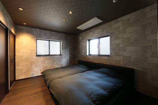 寝室 天井 茶色 Interior